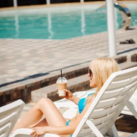 מלון гармонія. термально-оздоровчий комплекс. אוזהורוד